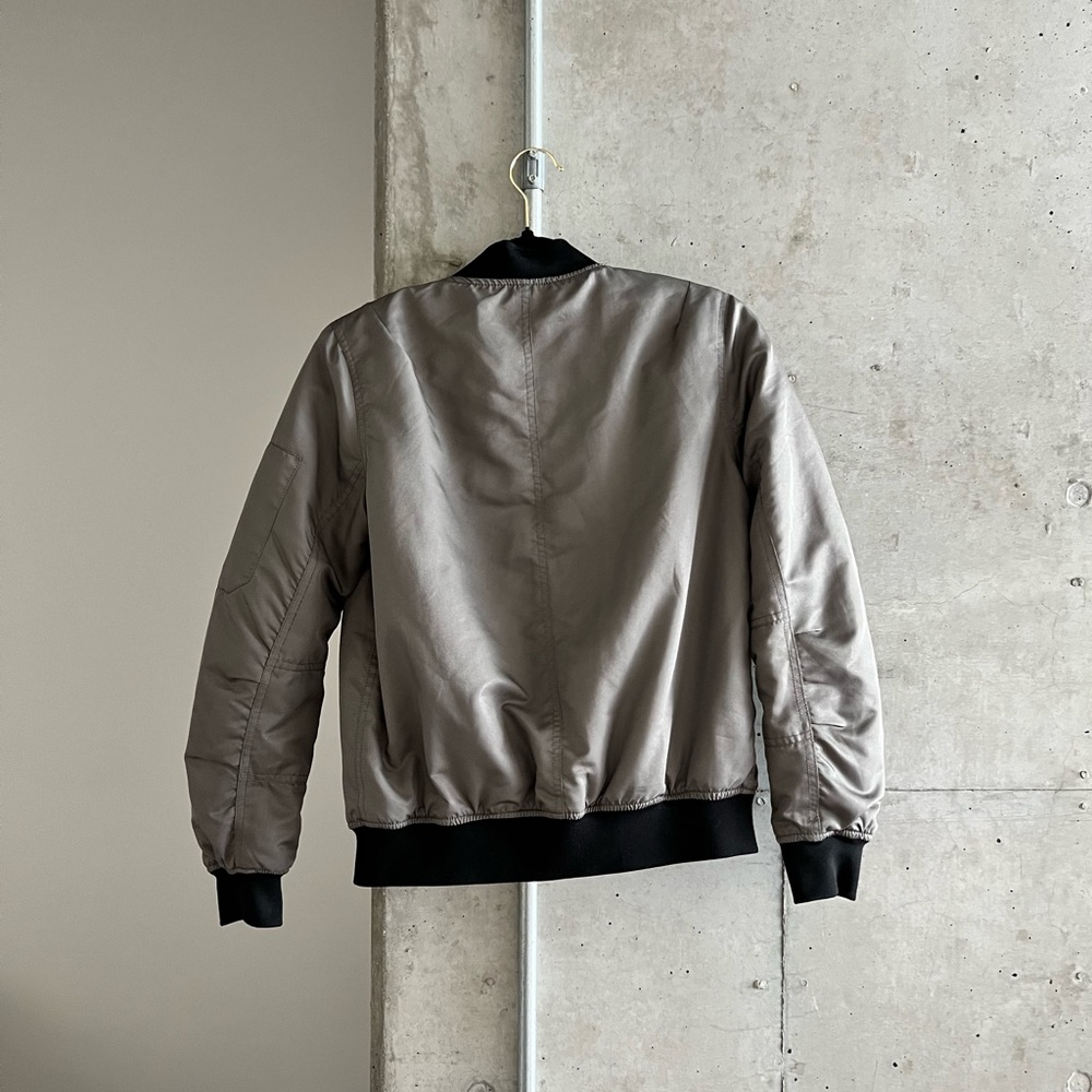 Bomber jacket - Picture 4 of 4